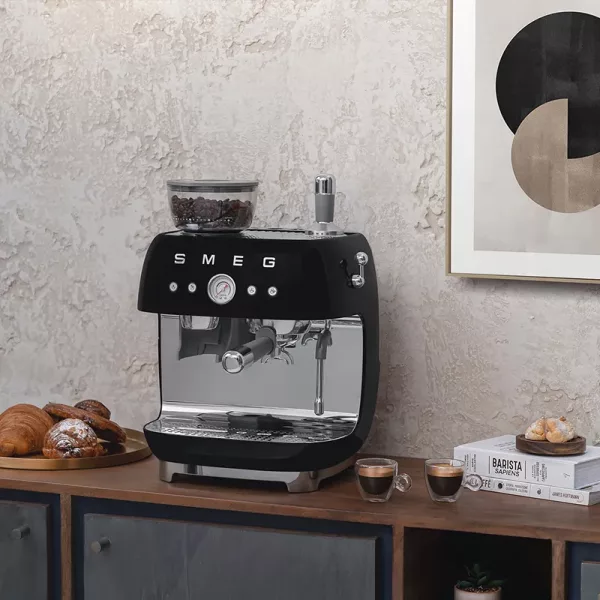 اسپرسوساز اسمگ مشکی مدل EGF03 - smeg EGF03 black 10